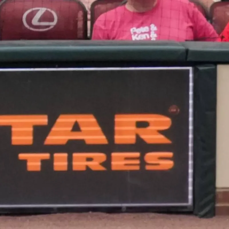 Cincinnati Reds Trade Rece Hinds to Marlins for Zach McCambley