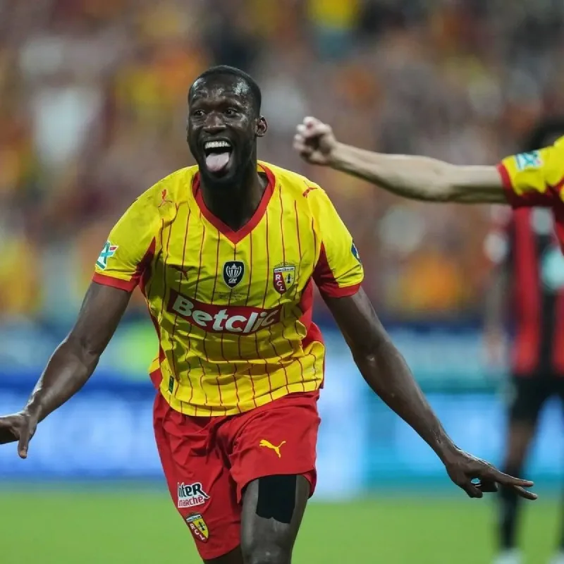 Lens Clinch First French Cup Title with 3-1 Win Over Nice