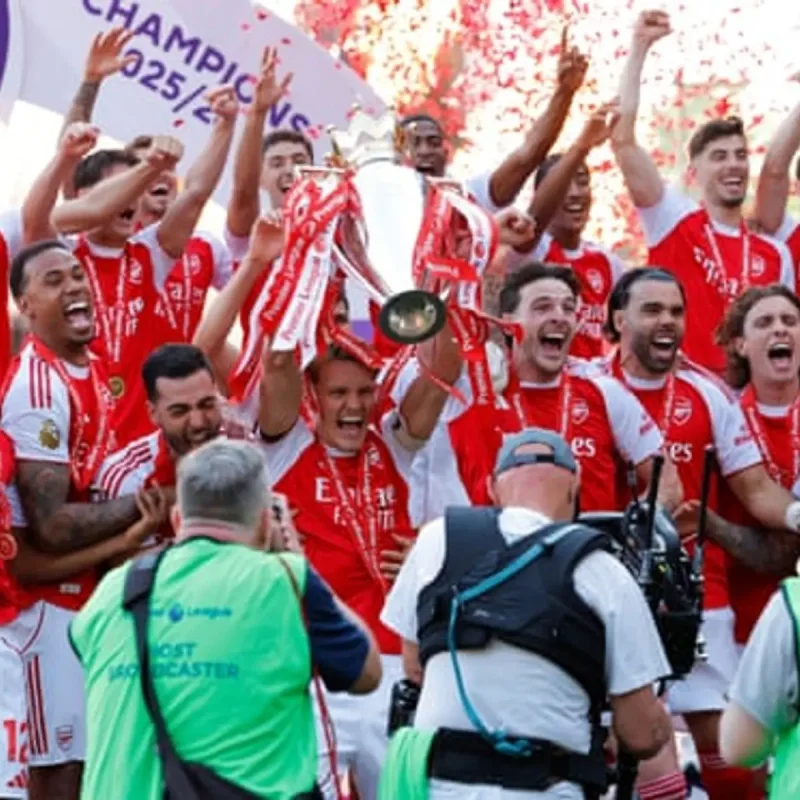 Arsenal Defeats Crystal Palace to Celebrate Premier League Title