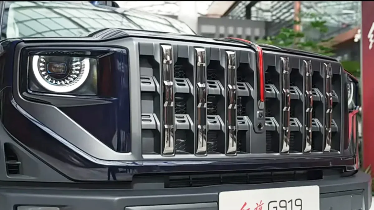 Hongqi G919: China's State Limo Maker Takes on the G-Class with 831 HP