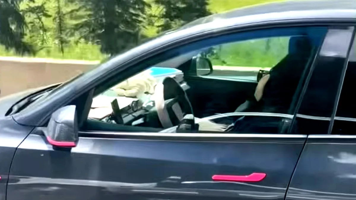 Tesla Driver Appears to Nap at 62 MPH with Two Kids in Back Seat