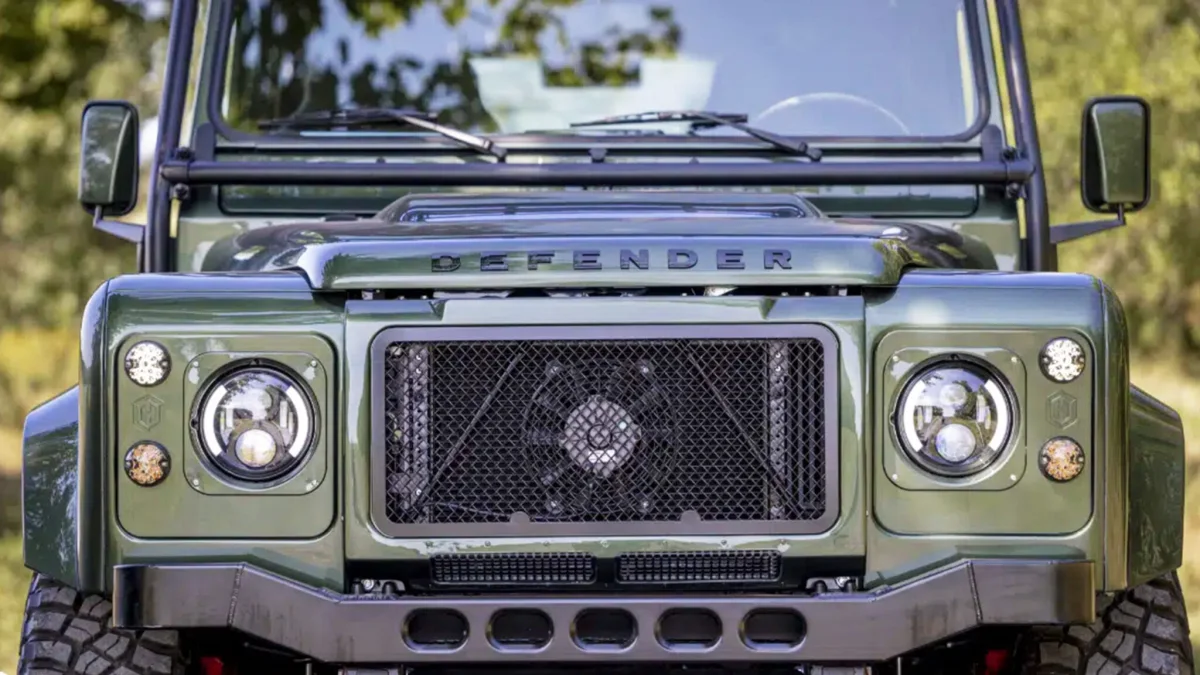 Heldeburg's Diesel Defender Restomod Costs $348,720, More Than Two OCTAs