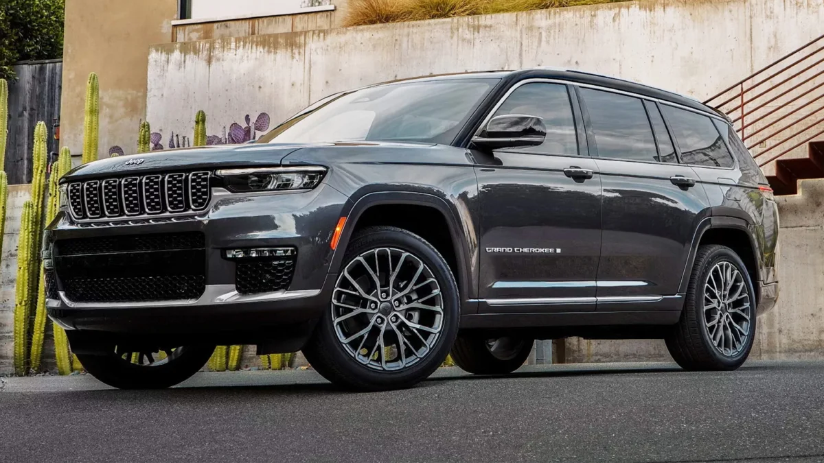 Jeep Grand Cherokee SUV on road