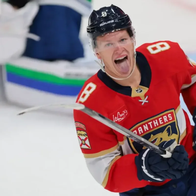 Panthers Make NHL History With Natural Hat Tricks in Three Straight Games