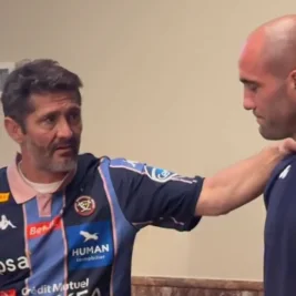 Bixente Lizarazu Visits Bordeaux Locker Room Ahead of Champions Cup Final