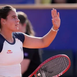 Emma Navarro Defeats Victoria Mboko to Win Strasbourg Open Title