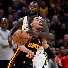 Lance Stephenson Submits Michael Beasley in First Round of MMA Debut