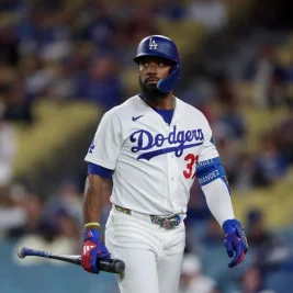 Teoscar Hernandez Exits Dodgers Game with Hamstring Strain