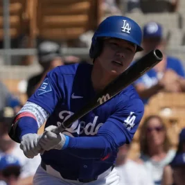 Dodgers Re-Sign Santiago Espinal, Option Hyeseong Kim to Triple-A