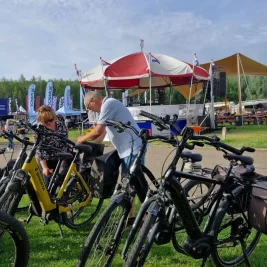 Thousands Join 33rd Limburgs Mooiste Cycling Event in Heerlen