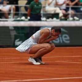 Marta Kostyuk Stuns Iga Swiatek to Reach First Roland-Garros Quarterfinal