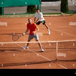 French Open Semifinal: Shnaider vs Chwalinska – Who Will Reach the Final?