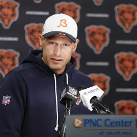 Ben Johnson Criticizes Reporter Over Phone Interruption at Bears Press Conference