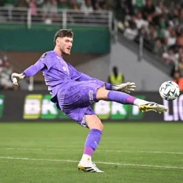 Newcastle United Agrees €28.5m Deal for French Goalkeeper Ewen Jaouen