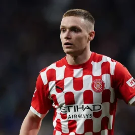 Ajax Discusses Transfer Terms with Winger Viktor Tsygankov