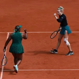 Siniakova and Townsend Win French Open Women's Doubles Title