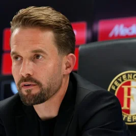 Feyenoord Targets Carlo l'Ami for Goalkeeper Coach Role Amid Staff Overhaul