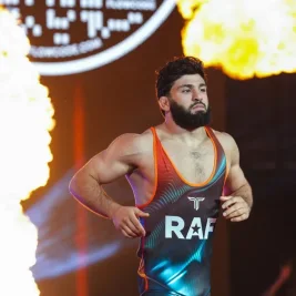 Arman Tsarukyan Defeats Tony Ferguson via Technical Fall at RAF 10