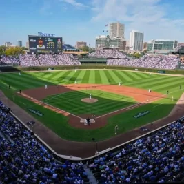 Chicago Council Committee Approves New Wrigley Field Ads