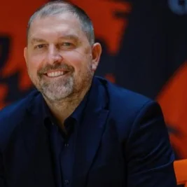 Salford City Appoints Peter Cklamovski as New Manager