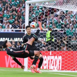 Edson Alvarez's Bicycle Kick Clearance Denies South Korea in World Cup