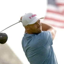Wyndham Clark Takes Four-Shot Lead at US Open After Weather-Delayed First Round