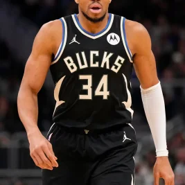 Bucks Face Backlash Over 'Unrealistic' Giannis Trade Demands