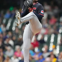 Guardians Face White Sox in Key AL Central Series Opener