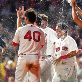 Red Sox Sweep Yankees with 10th-Inning Walk-Off Single by Jarren Duran