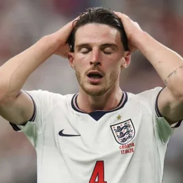 Paul Scholes Urges Tuchel to Bench Declan Rice for World Cup Clash