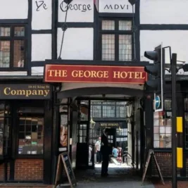 UK Closes 20 More Asylum Hotels, Moves Migrants to Larger Sites