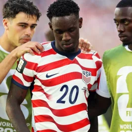 US Beats Bosnia 2-0, Reaches World Cup Round of 16