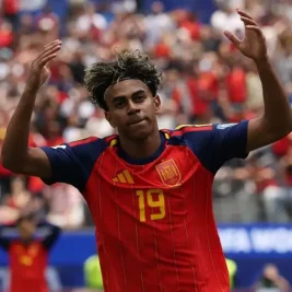 Spain and Portugal Set Up Iberian Derby in World Cup Round of 16