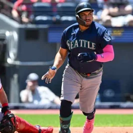 Austin Hedges Confronts Josh Naylor as Past Knife Incident Resurfaces