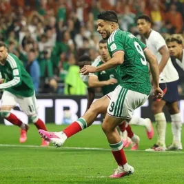 England Beat Mexico 3-1 in World Cup Round of 16 Despite Red Card