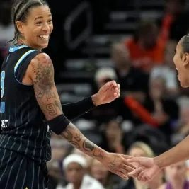 Chicago Sky Ends Phoenix Mercury's Winning Streak Behind Sydney Taylor's 16 Points