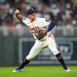 Twins Host Guardians in Key AL Central Showdown at Target Field