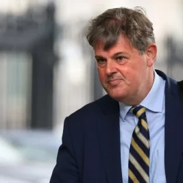 RTÉ Executives to Face Committee as TV Licence Sales Drop Sharply