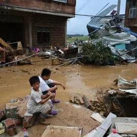 Escaped Breeding Snakes Threaten Flooded Southern China Villages