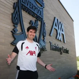 Andoni Iraola Demands Reconnection With Fans as Liverpool Head Coach