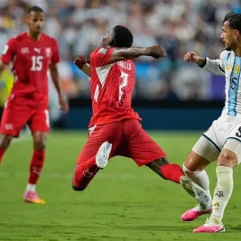 Argentina Beats Switzerland in World Cup Quarterfinal Amid Controversial Red Card