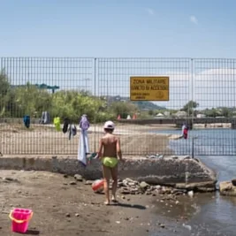 Italy's Free Beach Campaigners Battle Mafia, Military, and Private Lidos