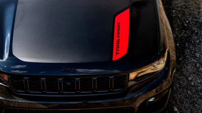 Jeep Dealers Drowning in Unsold SUVs, Yet Discounts Remain Elusive