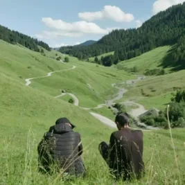 Out of Sight Review: A Powerful Look at Alpine Asylum Camp