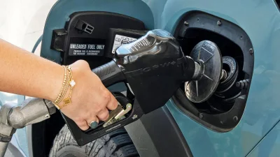 Gas Returns to $4 Per Gallon as Iran Conflict Escalates