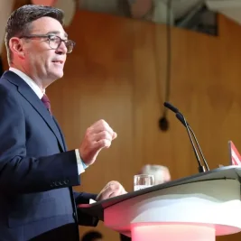UK Treasury Plans Income Tax Sharing for Regional Labour Mayors
