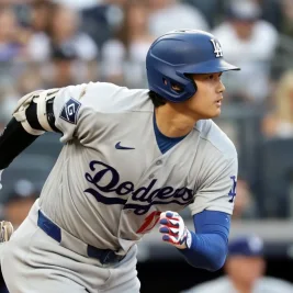 Dodgers Adjust Rotation as Ohtani Pauses Pitching Due to Knee Issue