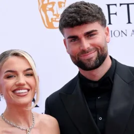 Love Island Stars Molly Smith and Tom Clare Marry in Civil Ceremony