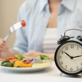 Time-Restricted Eating Boosts Cognitive Function in Older Women, Study Finds