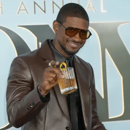 Usher Asks Fan to Leave Stage After Unresponsive Reaction at Nashville Concert